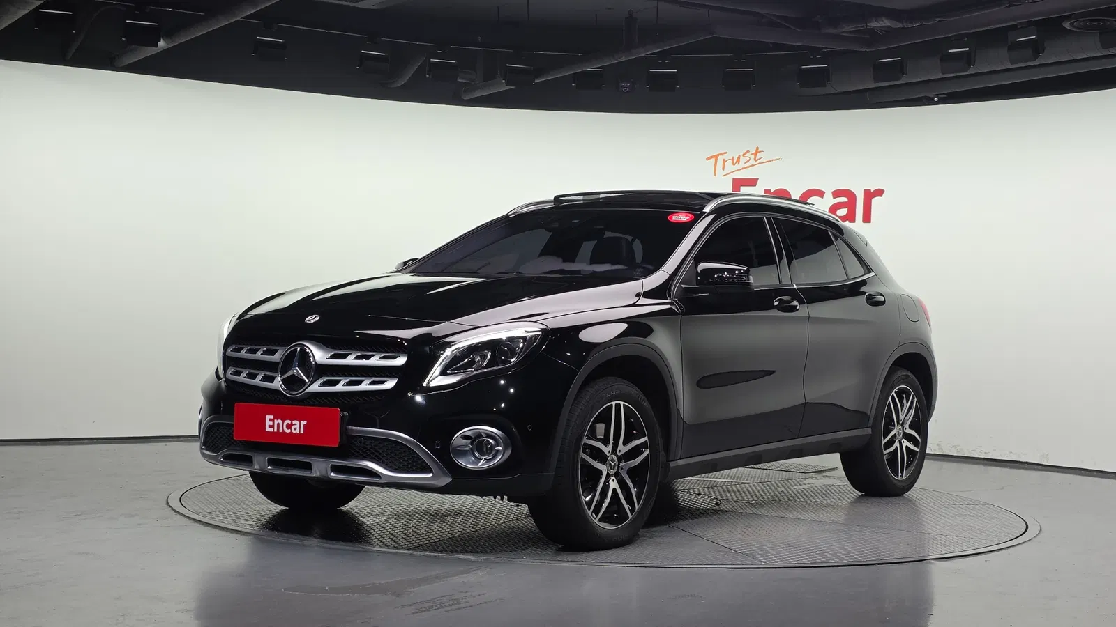 Mercedes-Benz GLA GLA220 (X156) 2019 — photo 1 sur 32
