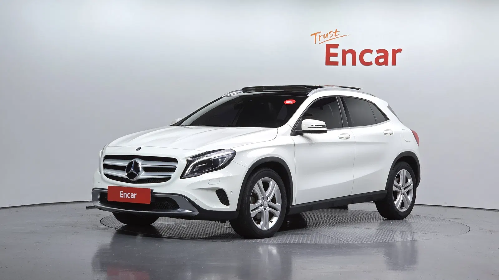 Mercedes-Benz GLA GLA200 d (X156) 2016 — photo 1 sur 20