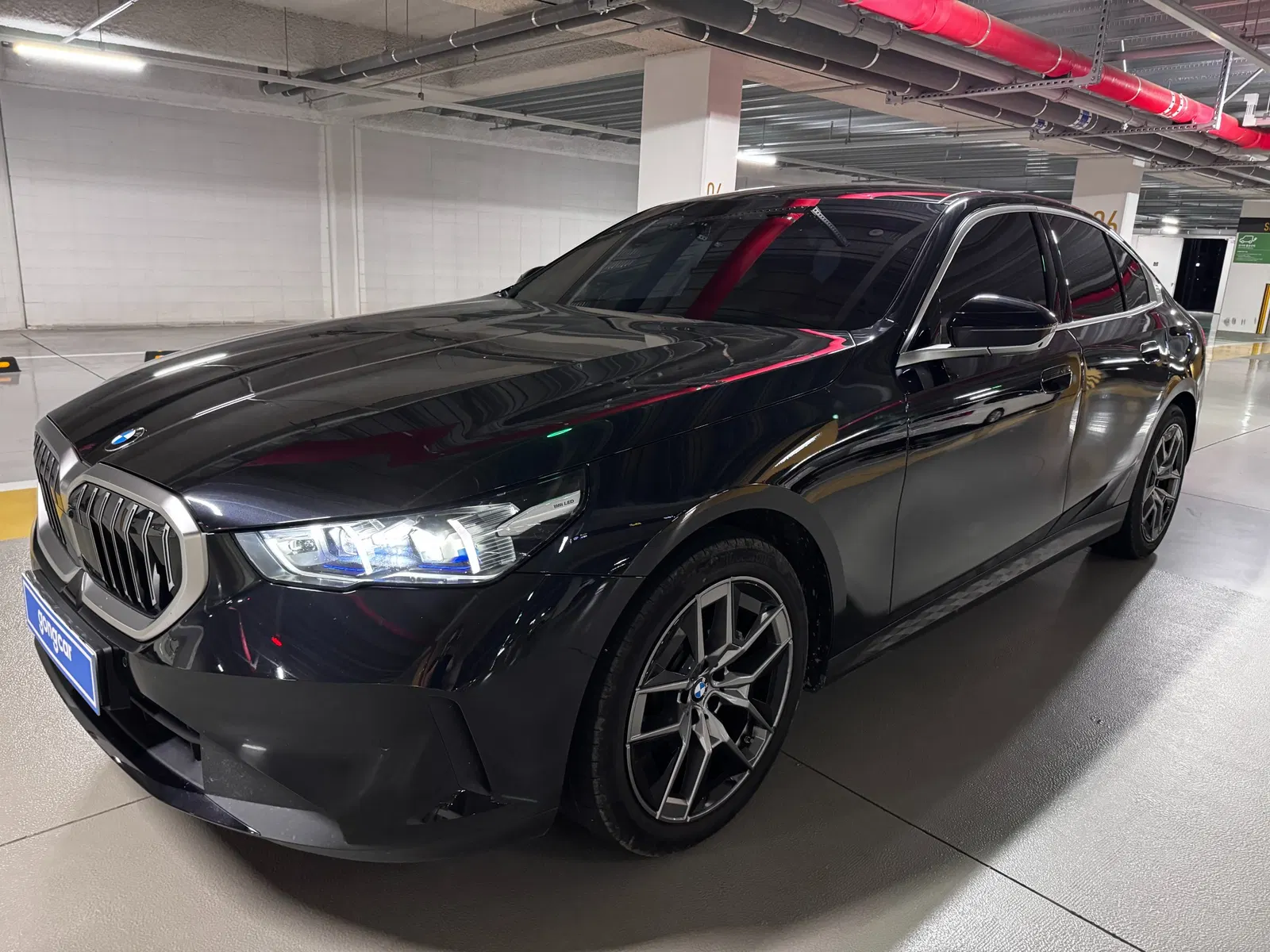 BMW Série 5 (G60) 520i 2025 — photo 1 sur 23