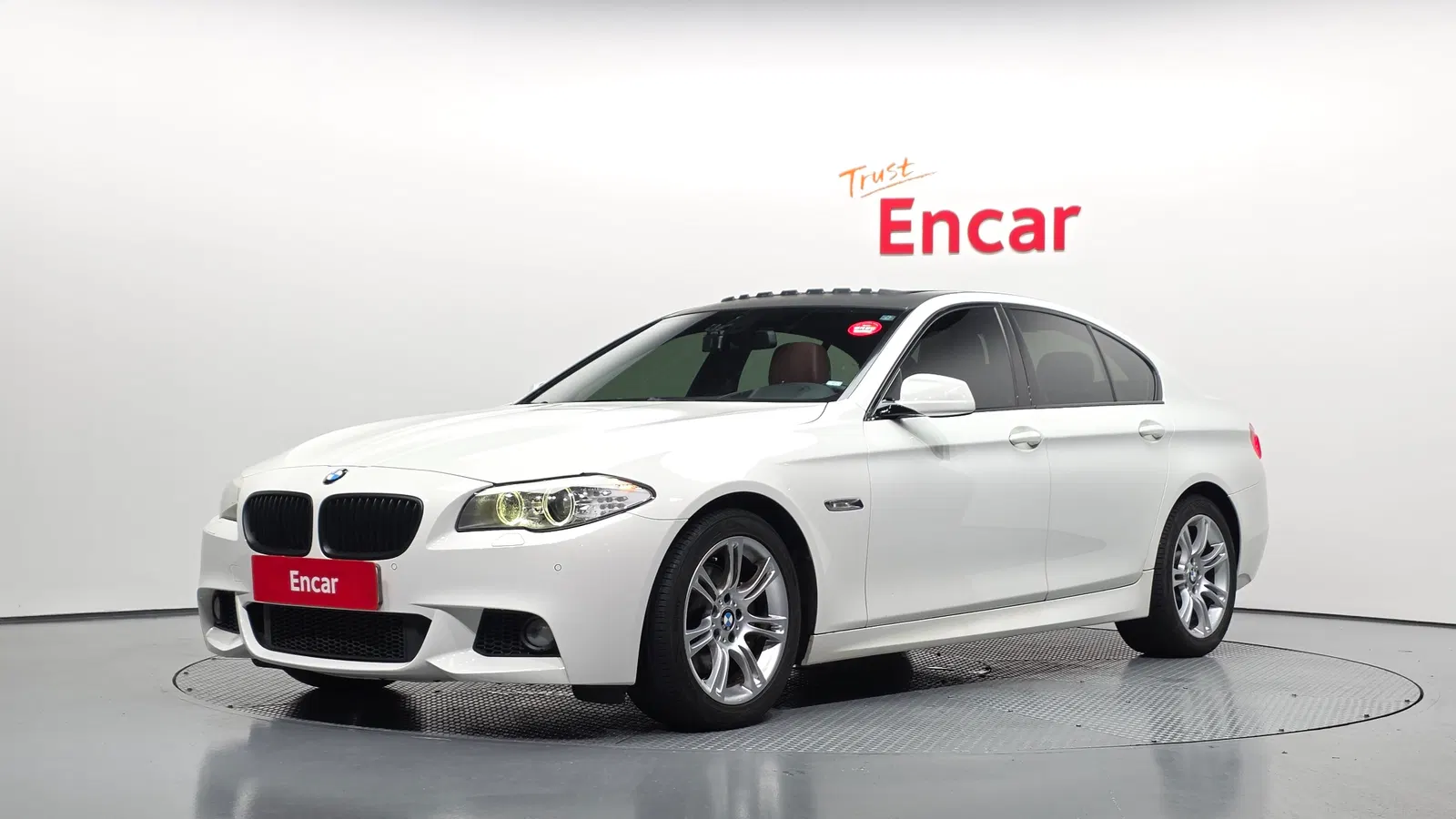 BMW Série 5 (F10) 520d M Sport 2013 — photo 1 sur 20