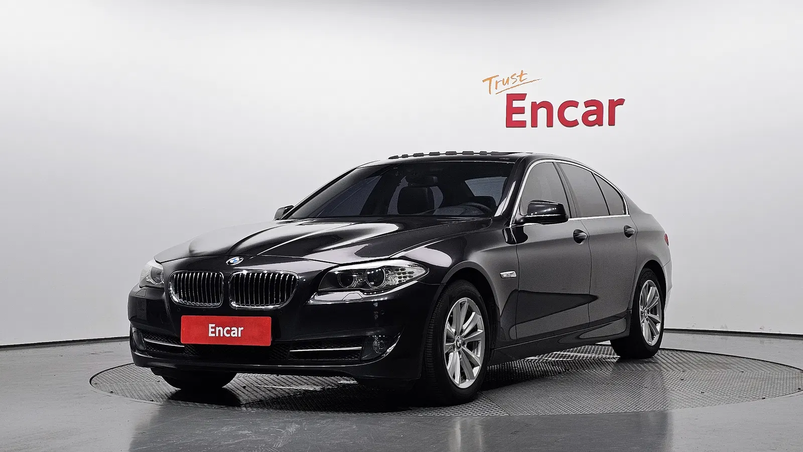 BMW Série 5 (F10) 520d 2011 — photo 1 sur 20