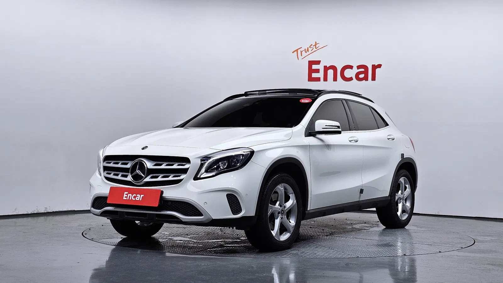 Mercedes-Benz GLA GLA220 (X156) 2018 — photo 1 sur 32