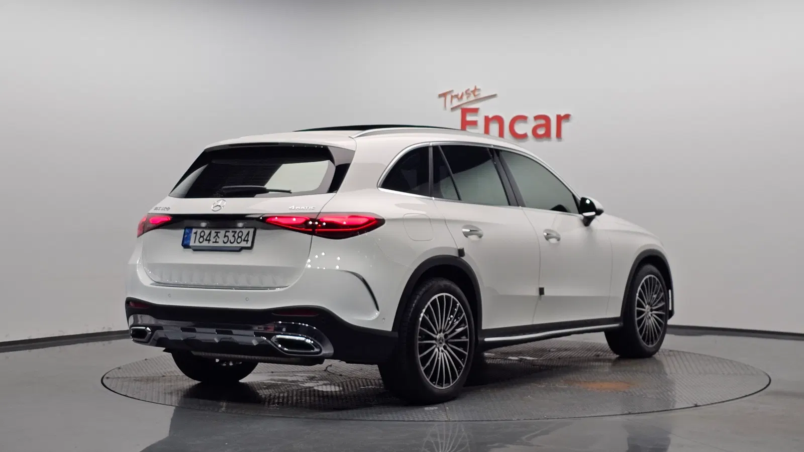 Mercedes-Benz GLC AMG Line · GLC300 4MATIC (X254) 2024 — photo 1 sur 35
