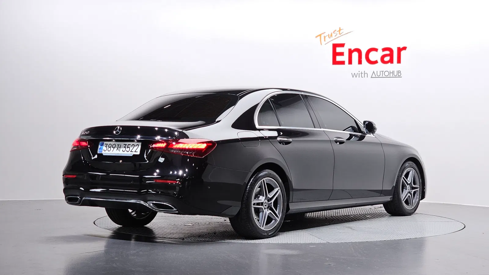 Mercedes-Benz Classe E AMG Line · E250 (W213) 2023 — photo 1 sur 34