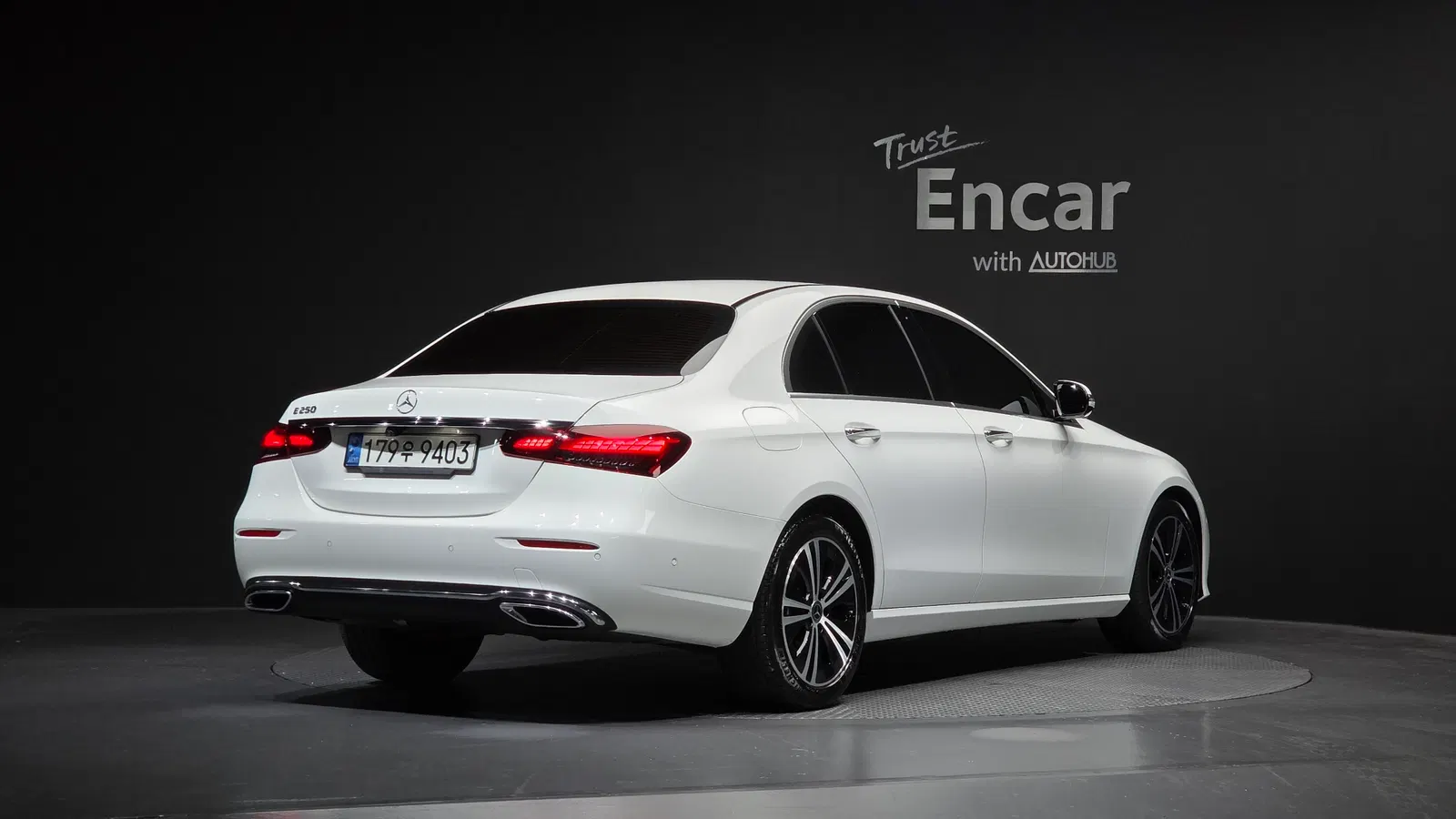 Mercedes-Benz Classe E E250 Avantgarde (W213) 2022 — photo 1 sur 30