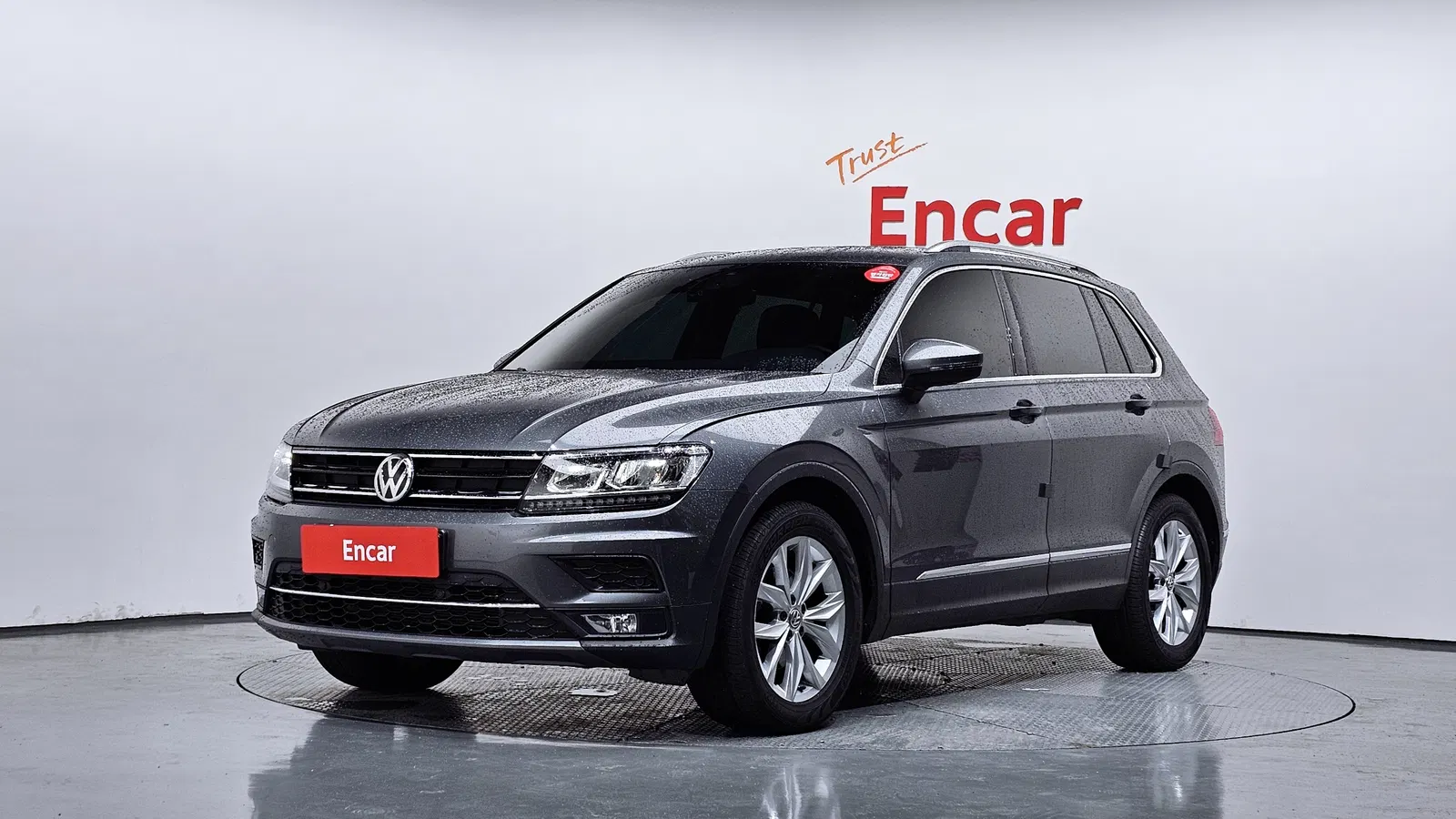 Volkswagen Tiguan 2e génération 2.0 TDI Premium 2020 — photo 1 sur 32
