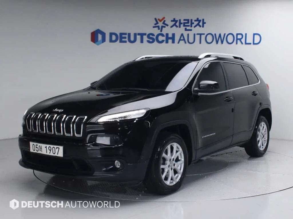 Jeep Cherokee(KL) 2.4 Longitude AWD 2017 — photo 1 sur 26