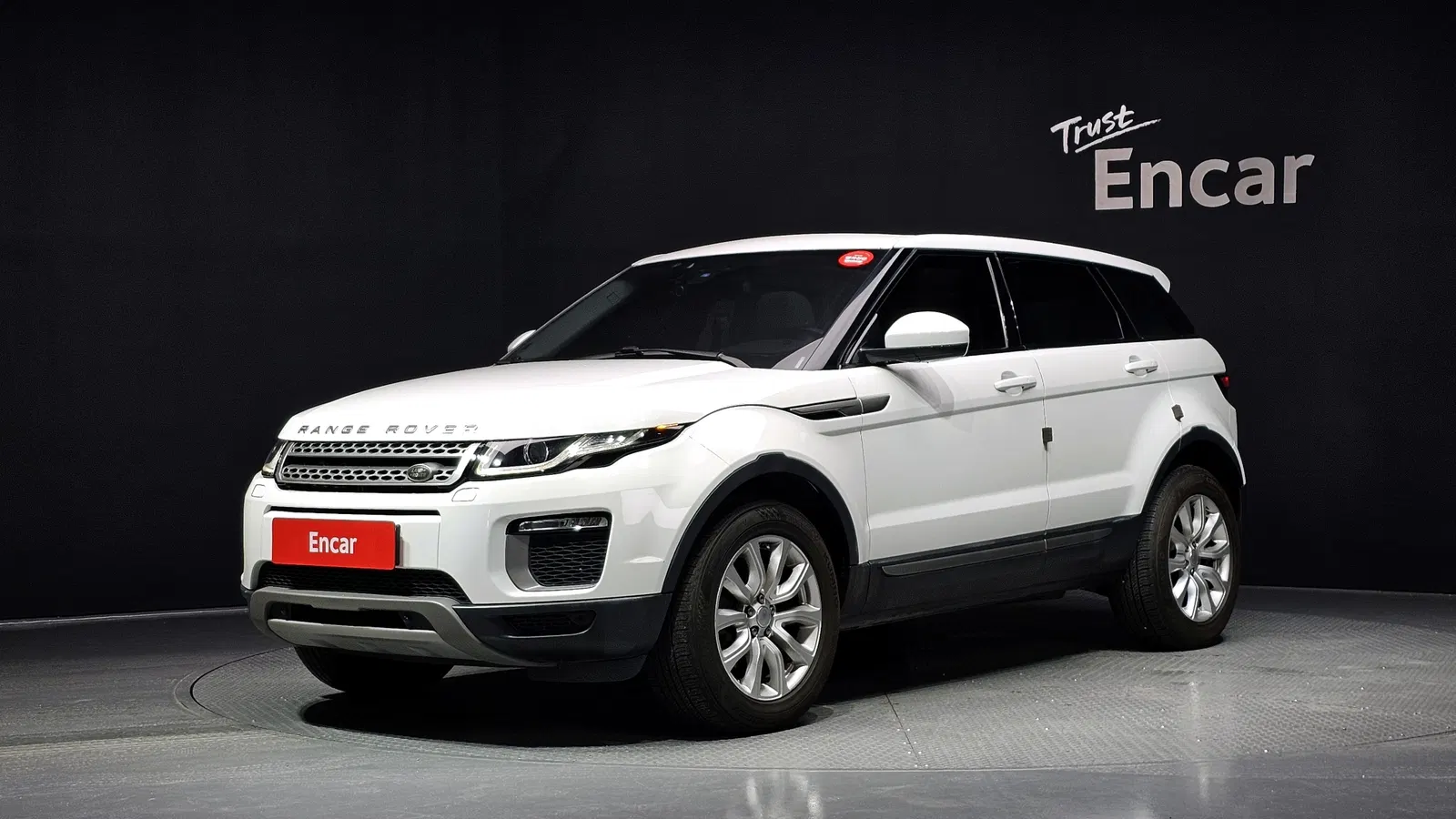 Land Rover Range Rover Evoque 2.0 TD4 SE 2016 — photo 1 sur 20