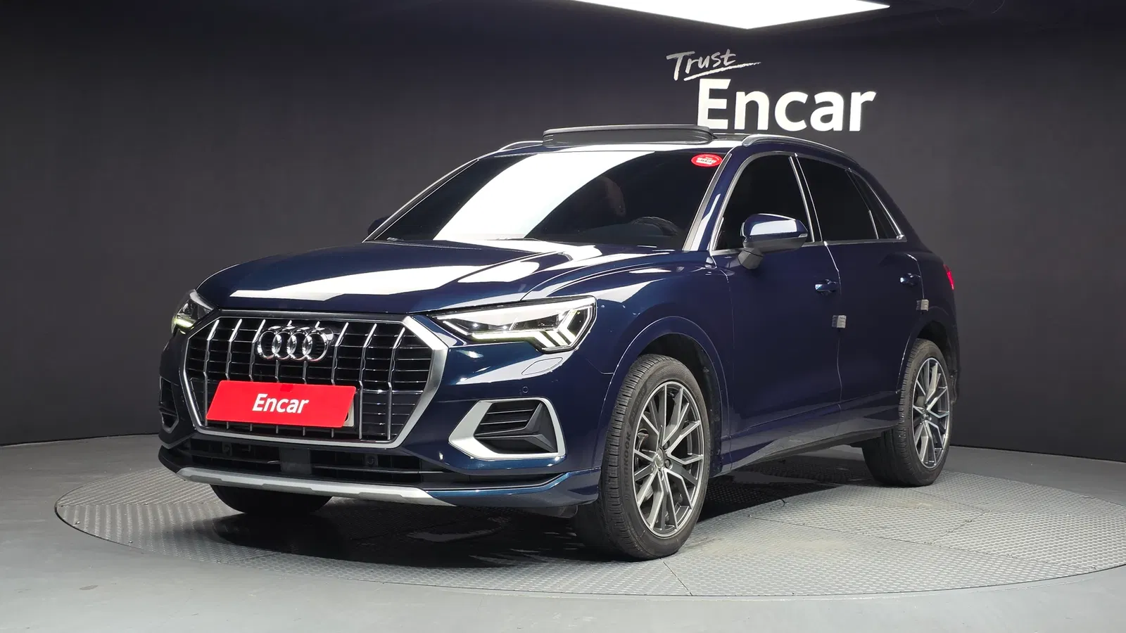Audi Q3 (F3) 35 TDI Premium 2020 — photo 1 sur 39