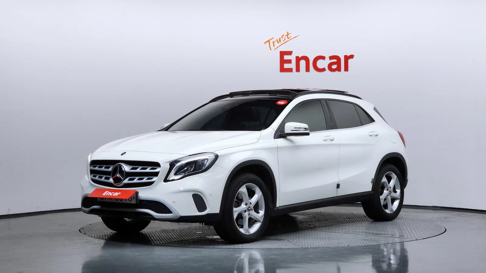 Mercedes-Benz GLA GLA220 (X156) 2018 — photo 1 sur 33