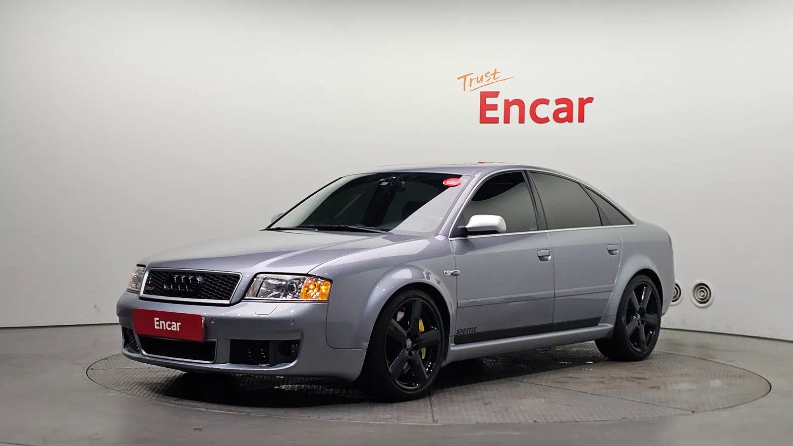 Audi RS6 4.2 Quattro 2003 — photo 1 sur 26