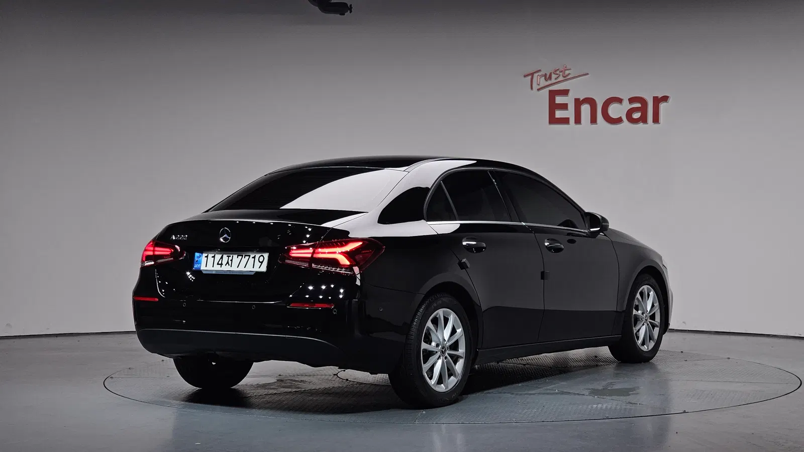 Mercedes-Benz Classe A A220 Berline (W177) 2020 — photo 1 sur 33