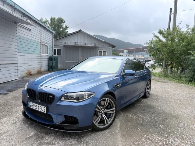 BMW M5 (F10) M5 Sedan 2014 — photo 1 sur 26