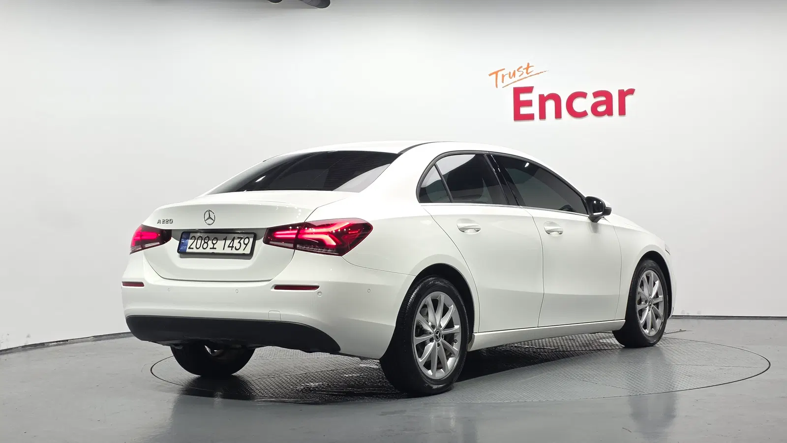 Mercedes-Benz Classe A A220 Berline (W177) 2020 — photo 1 sur 30