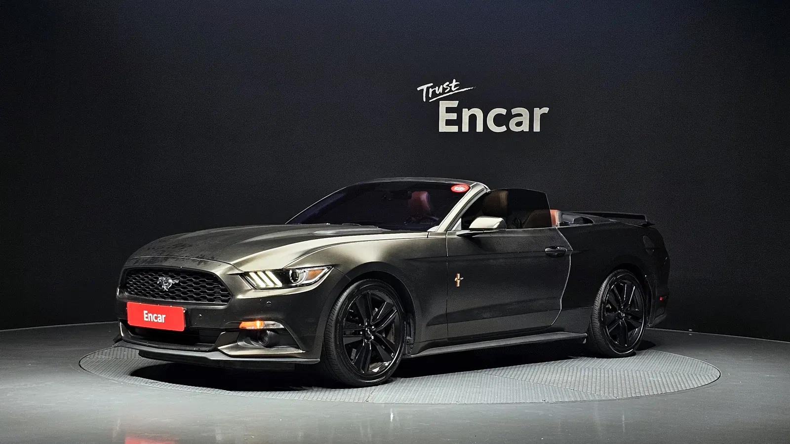 Ford Mustang Convertible 2015 — photo 1 sur 20