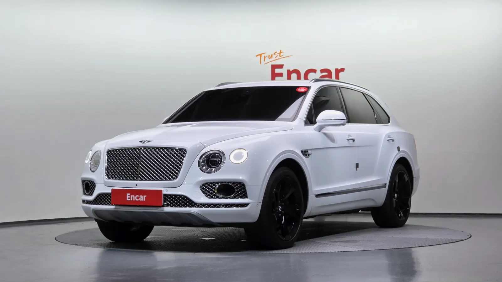 Bentley Bentayga 6.0 W12 2018 — photo 1 sur 26