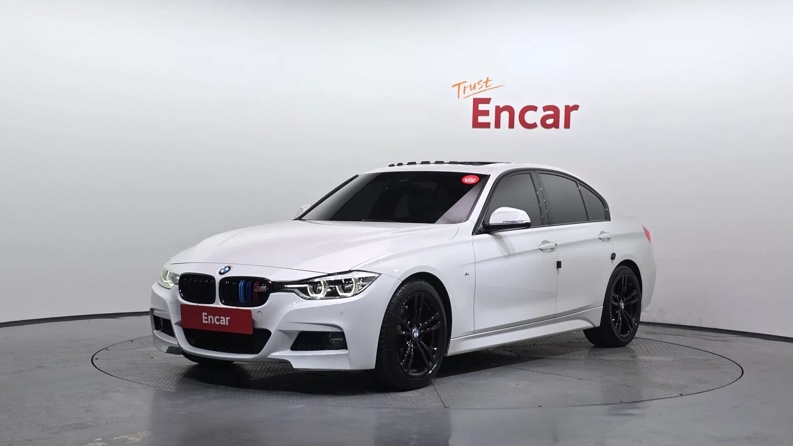 BMW Série 3 (F30) 320i M Sport 2018 — photo 1 sur 26