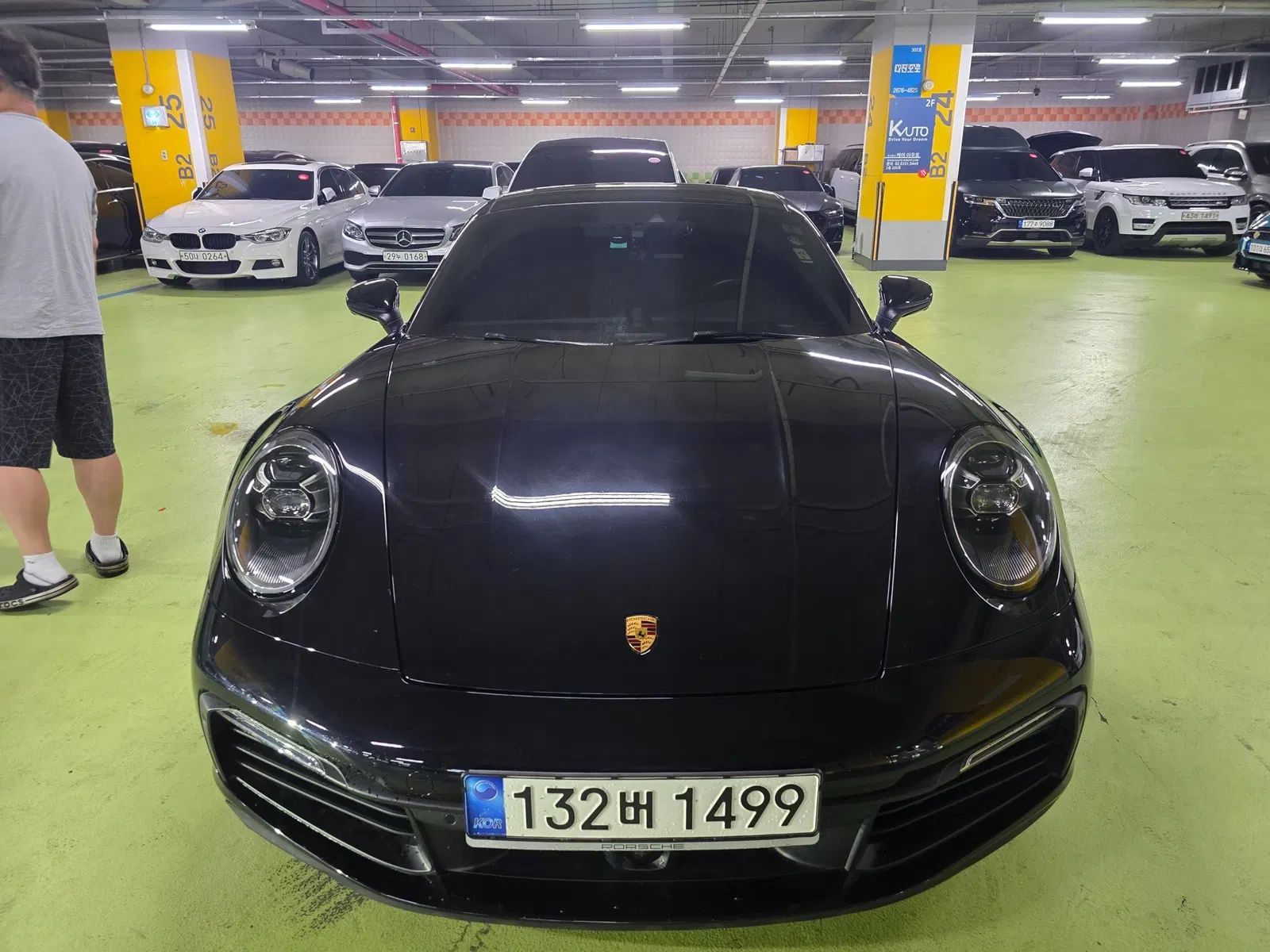 Porsche 911 (992) Carrera 4S 2022 — photo 1 sur 22