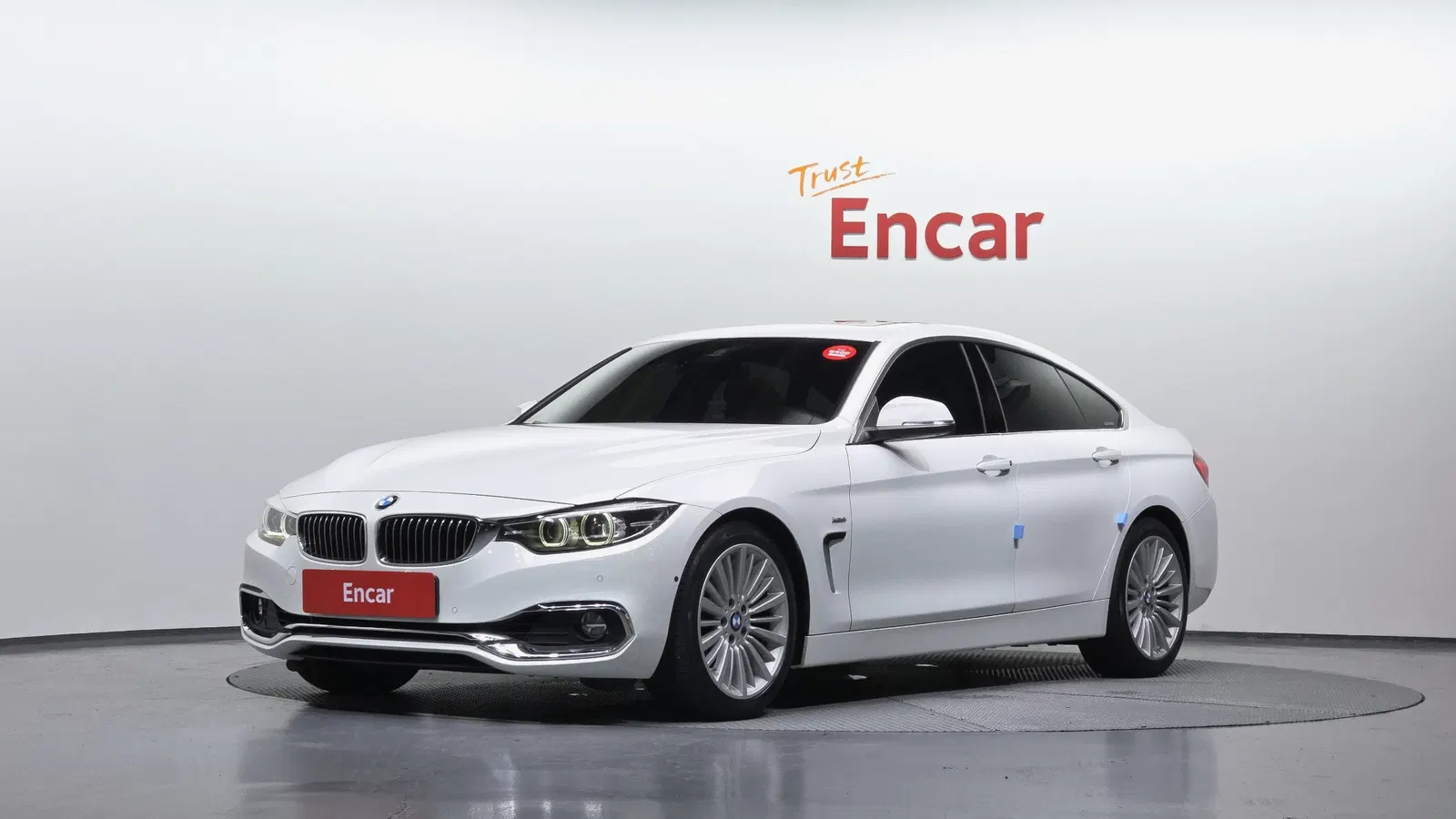 BMW Série 4 (F32) 420i Luxury GranCoupé 2018 — photo 1 sur 39