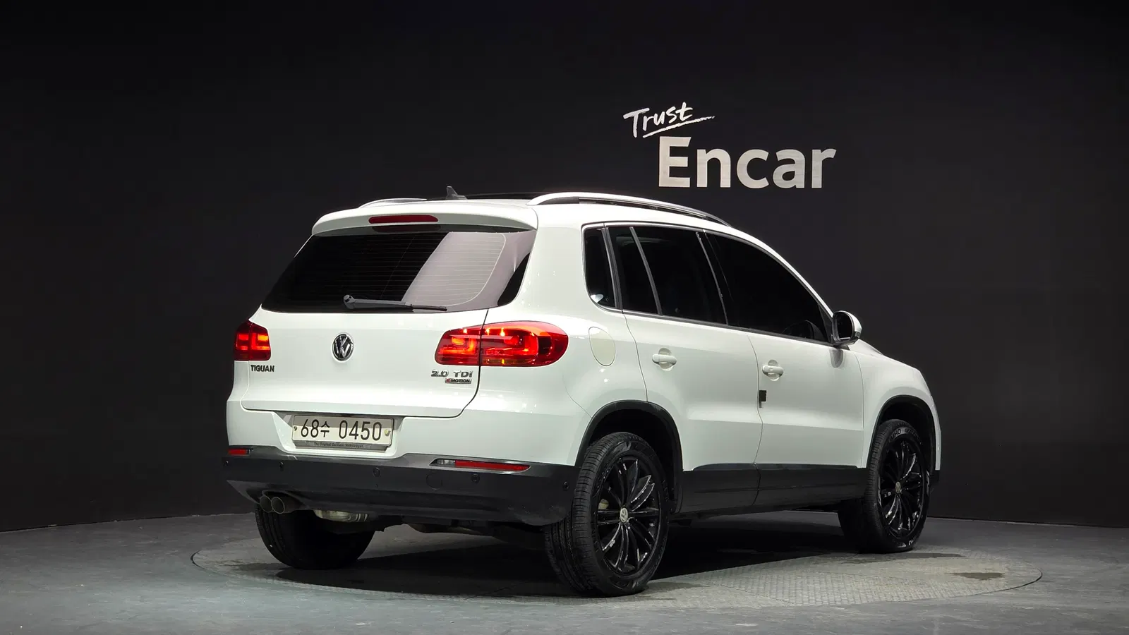 Volkswagen Tiguan 2.0 TDI Premium 2016 — photo 1 sur 37