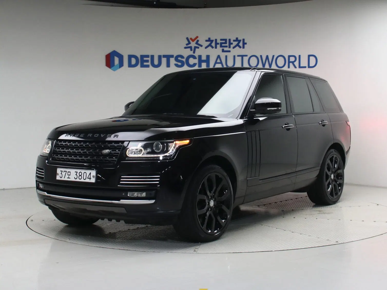 Land Rover Range Rover 4e génération 4.4 SDV8 Vogue SE Diesel 2015 — photo 1 sur 26