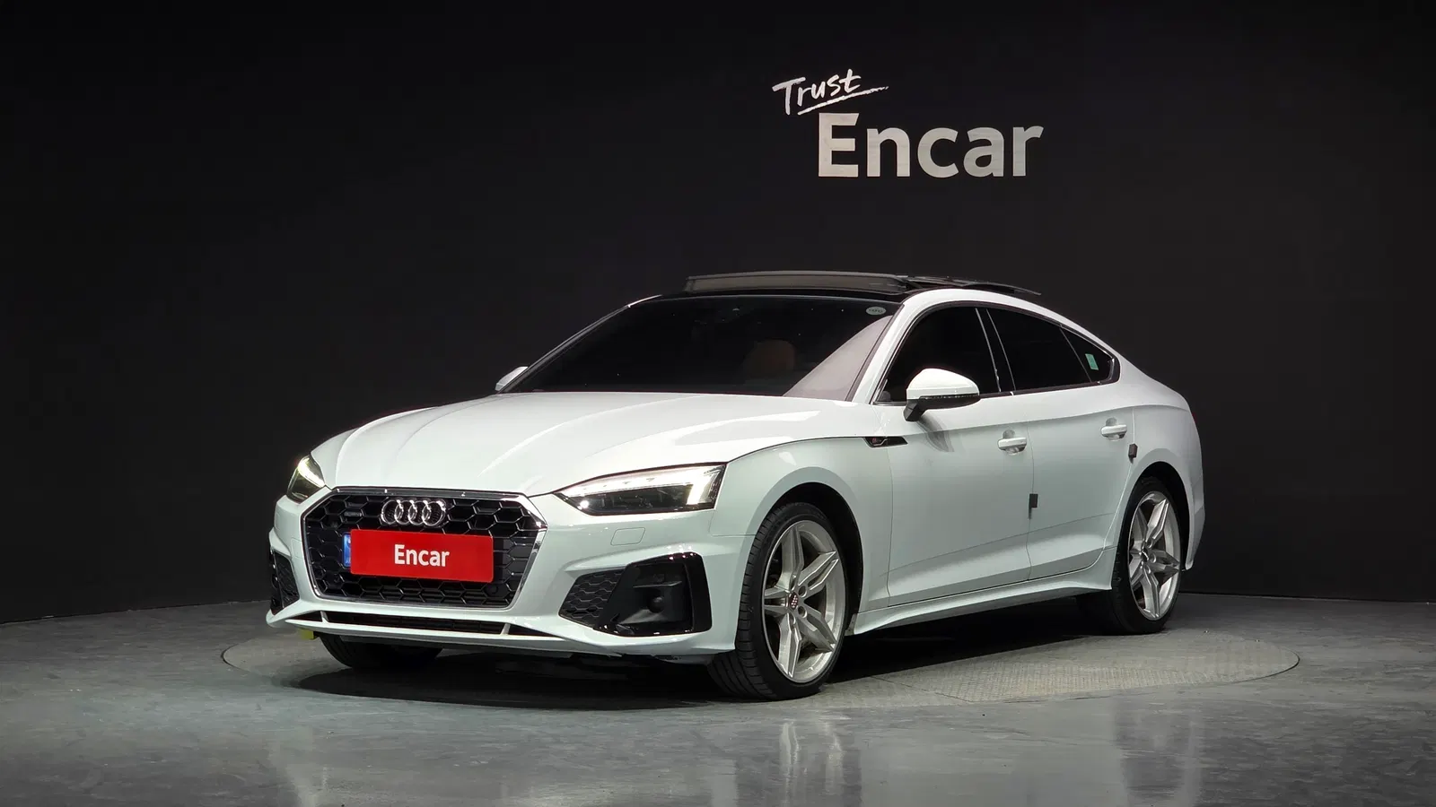 Audi A5 (F5) 40 TFSI Quattro Premium Sportback 2021 — photo 1 sur 20