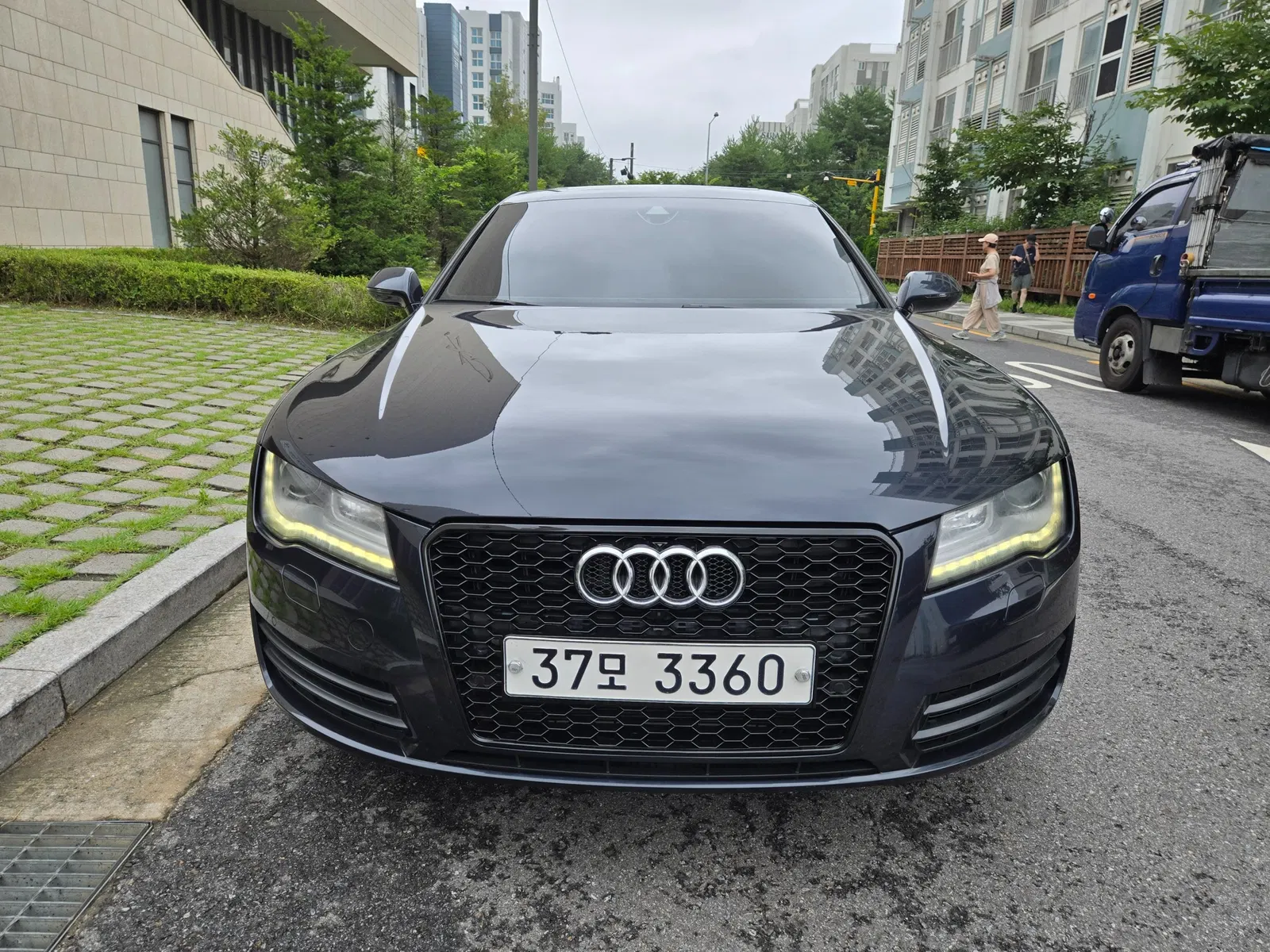 Audi A7 3.0 TFSI Quattro Entry 2012 — photo 1 sur 26