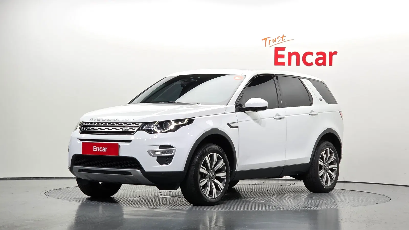 Land Rover Discovery Sport 2.0 TD4 HSE Luxury 2017 — photo 1 sur 20