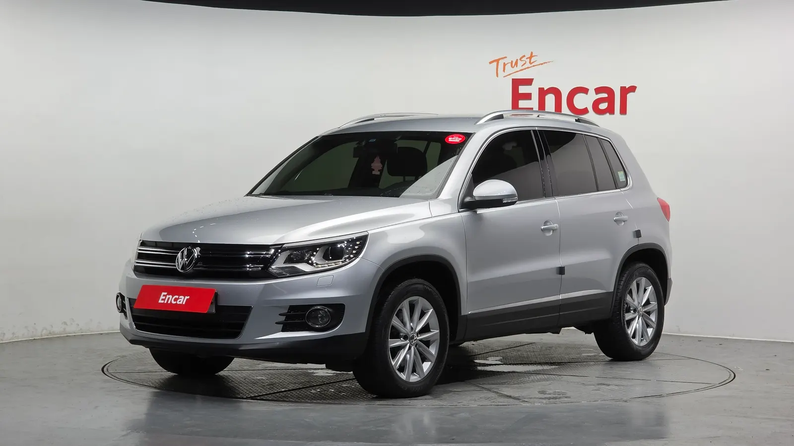 Volkswagen Tiguan 2.0 TDI Comfort 2014 — photo 1 sur 26