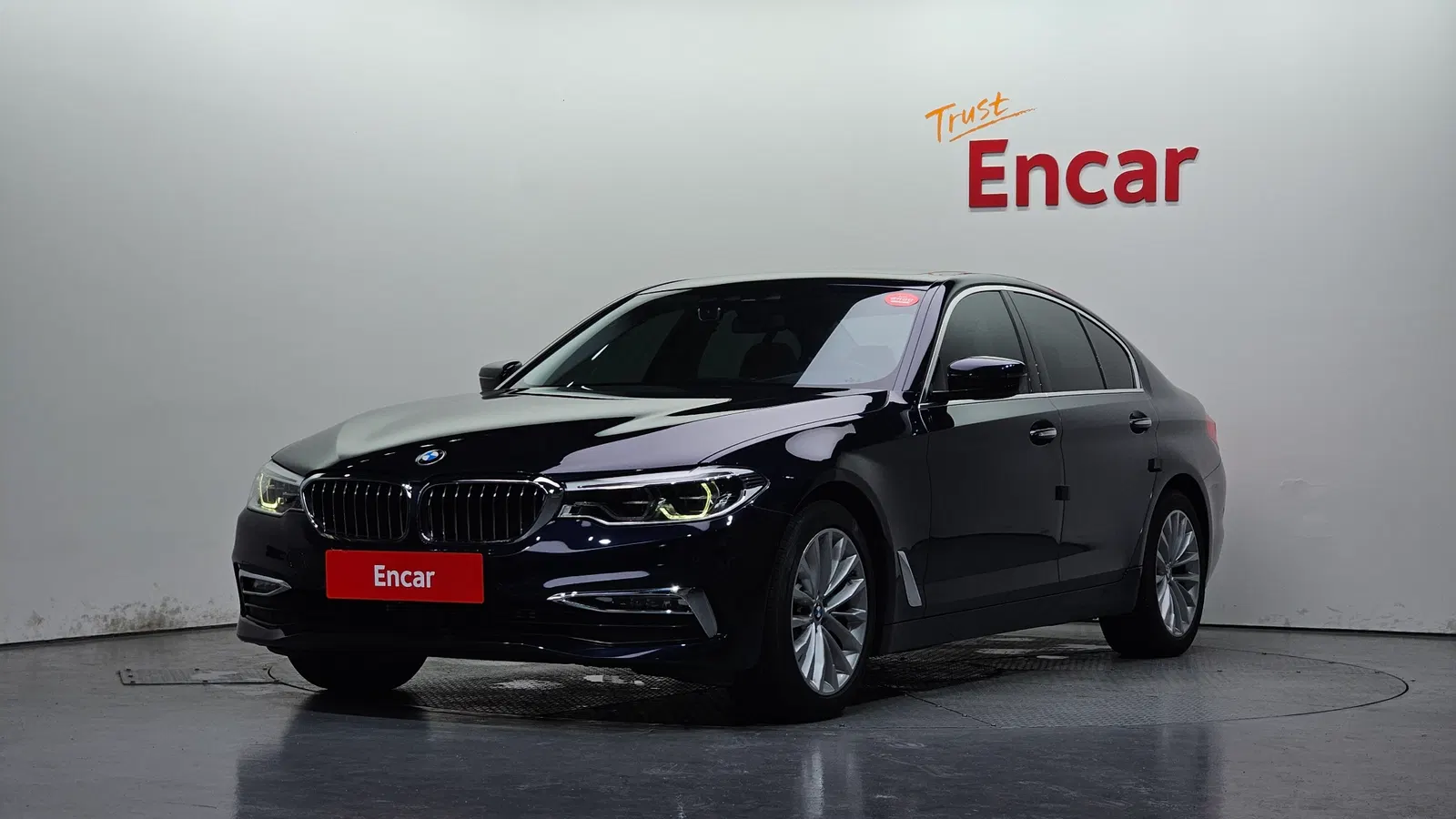 BMW Série 5 (G30) 520d Luxury Special Edition 2018 — photo 1 sur 30