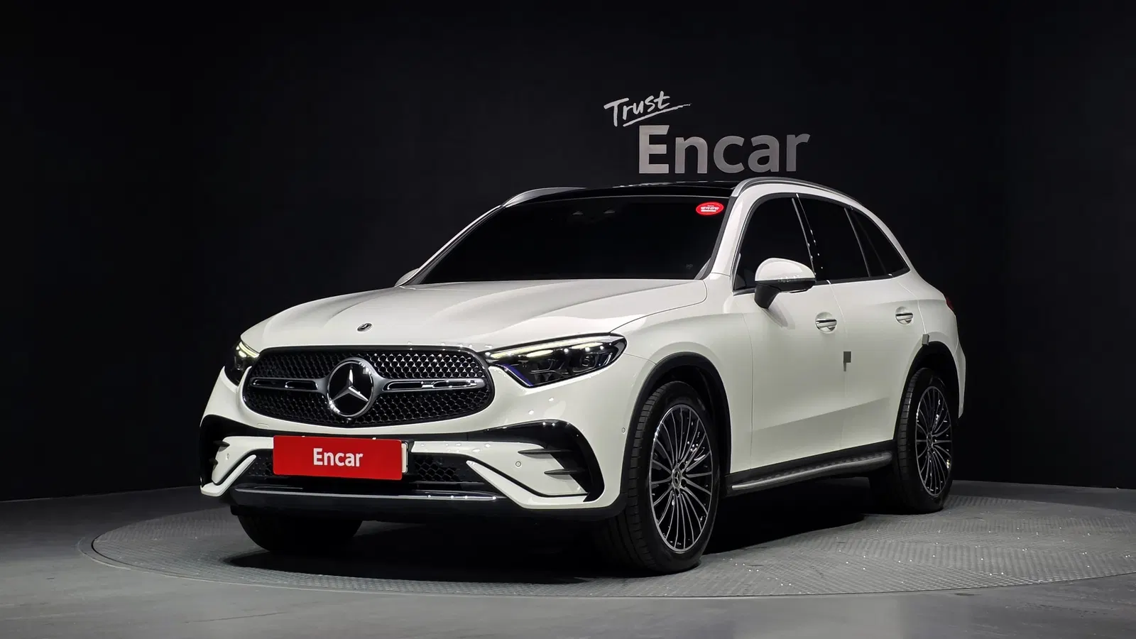 Mercedes-Benz GLC AMG Line · GLC300 4MATIC (X254) 2024 — photo 1 sur 32