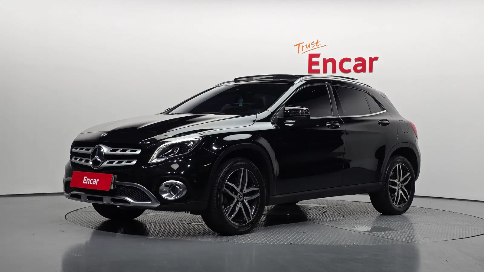 Mercedes-Benz GLA GLA220 Premium (X156) 2019 — photo 1 sur 20