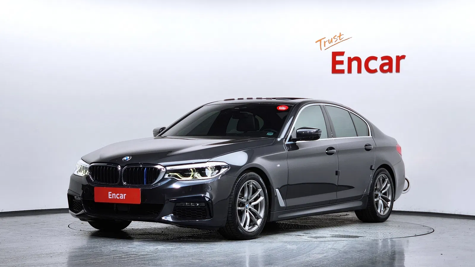 BMW Série 5 (G30) 520i M Sport 2020 — photo 1 sur 39
