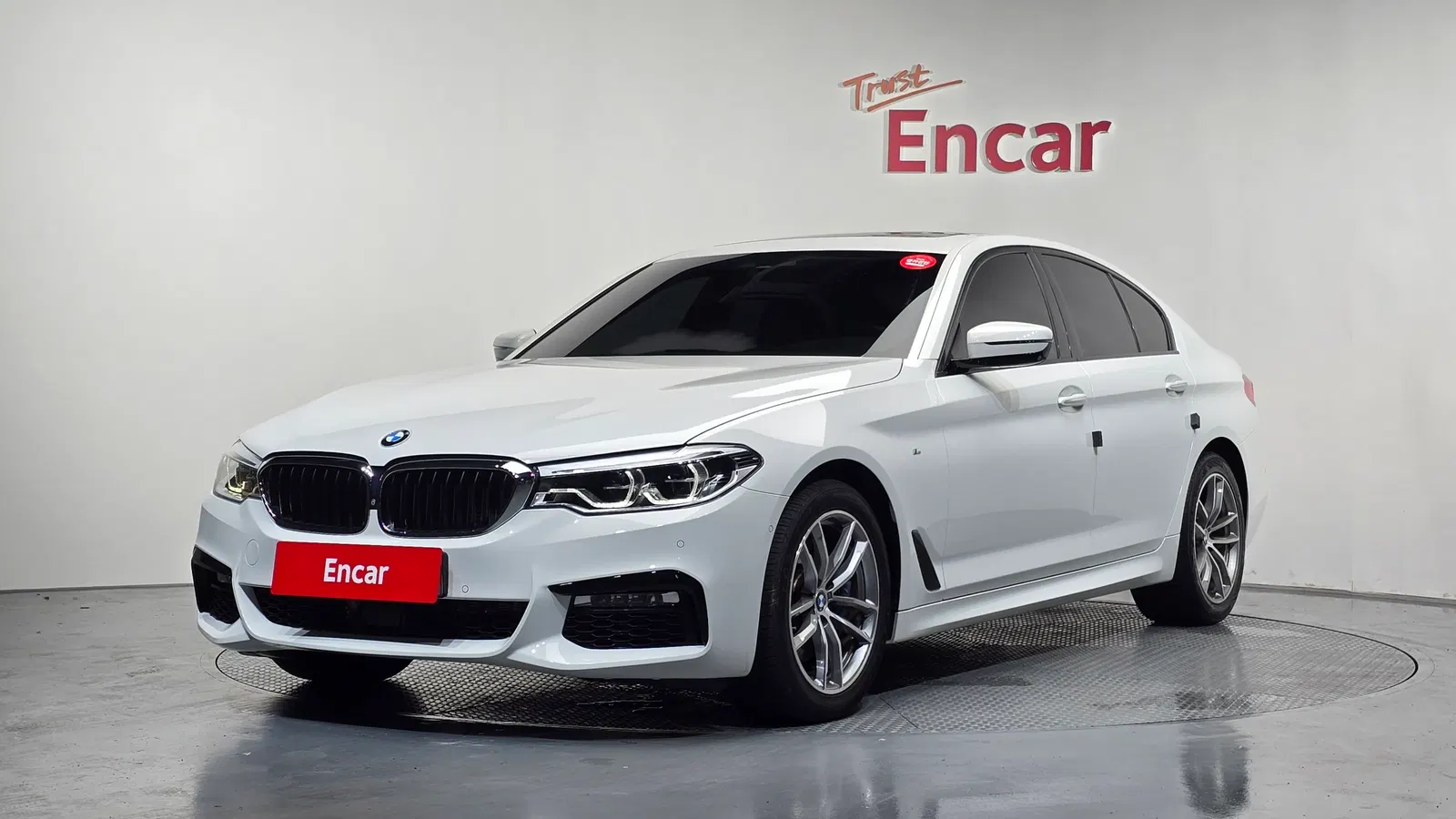 BMW Série 5 (G30) 530i M Sport Plus 2017 — photo 1 sur 36