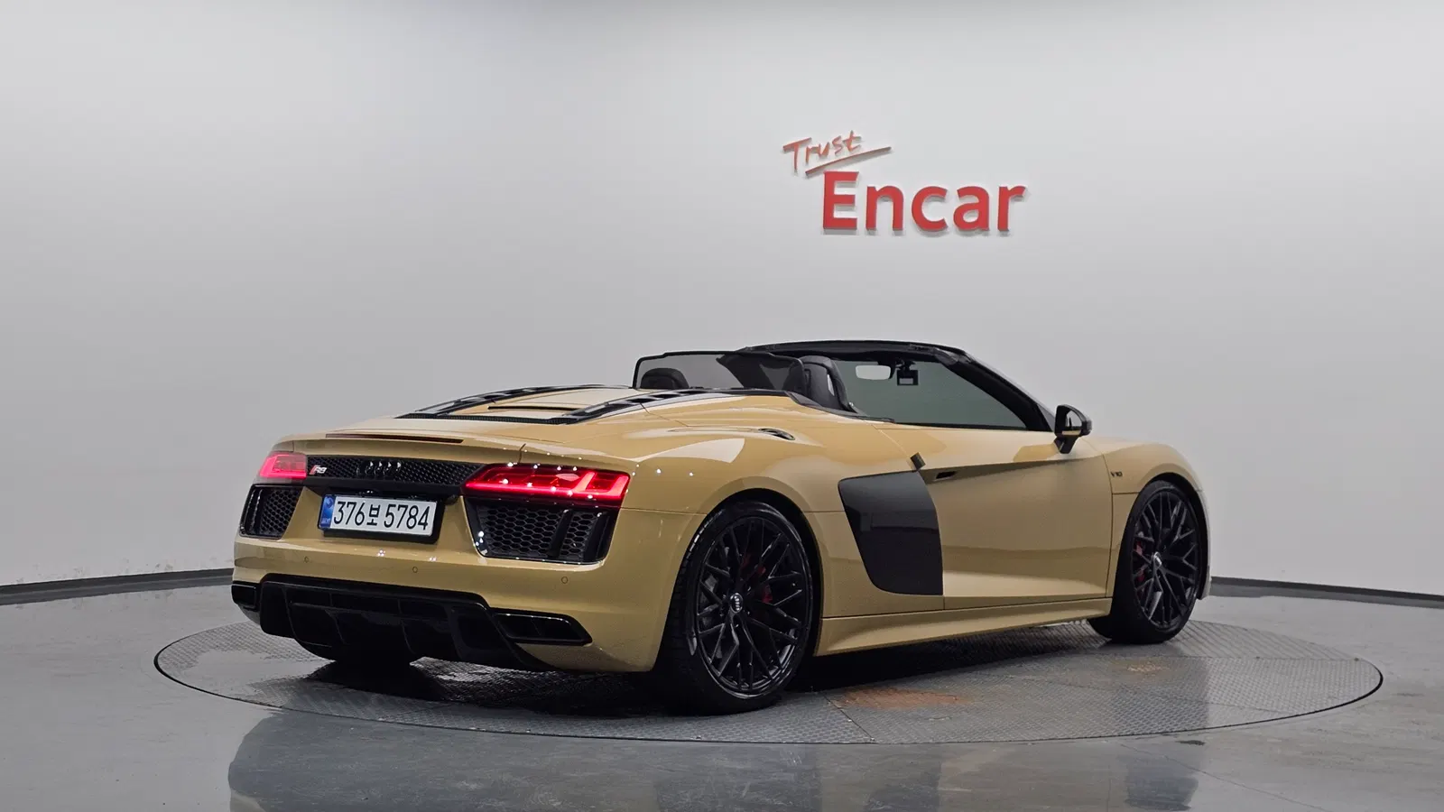 Audi R8 (4S) 5.2 V10 Spyder 2017 — photo 1 sur 33