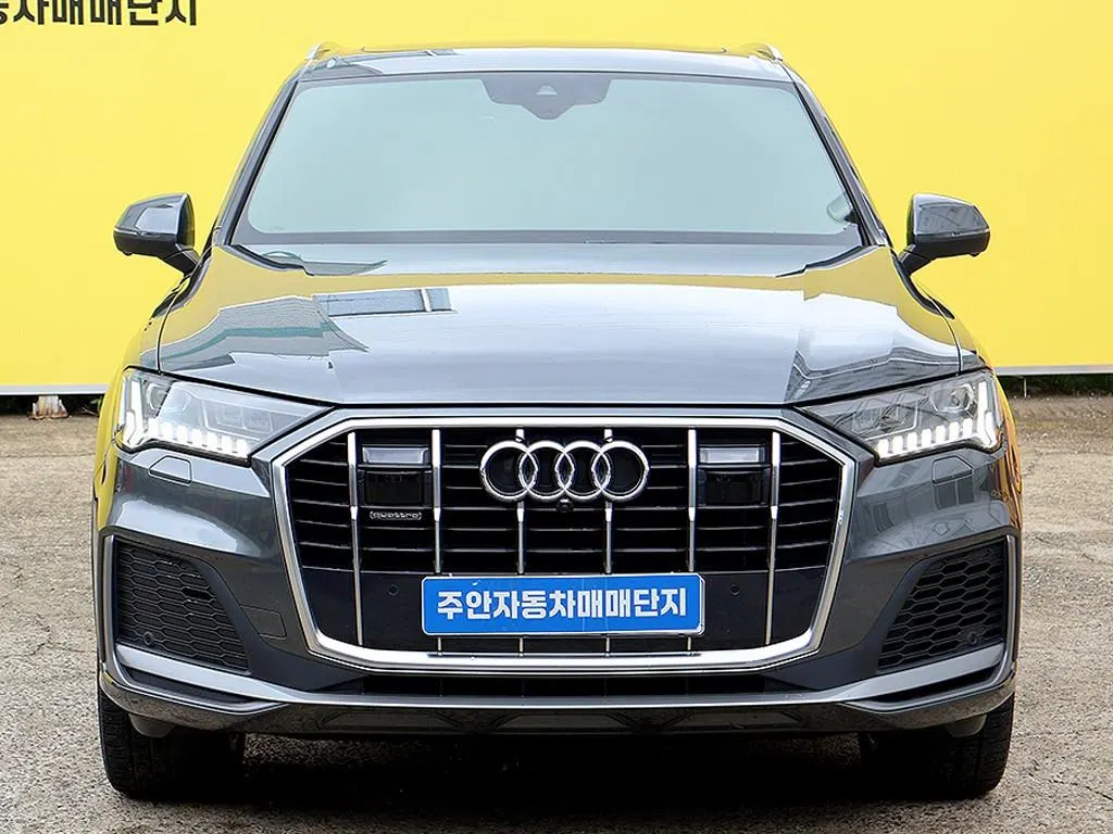 Audi Q7 (4M) 45 TDI Quattro Premium 2021 — photo 1 sur 26
