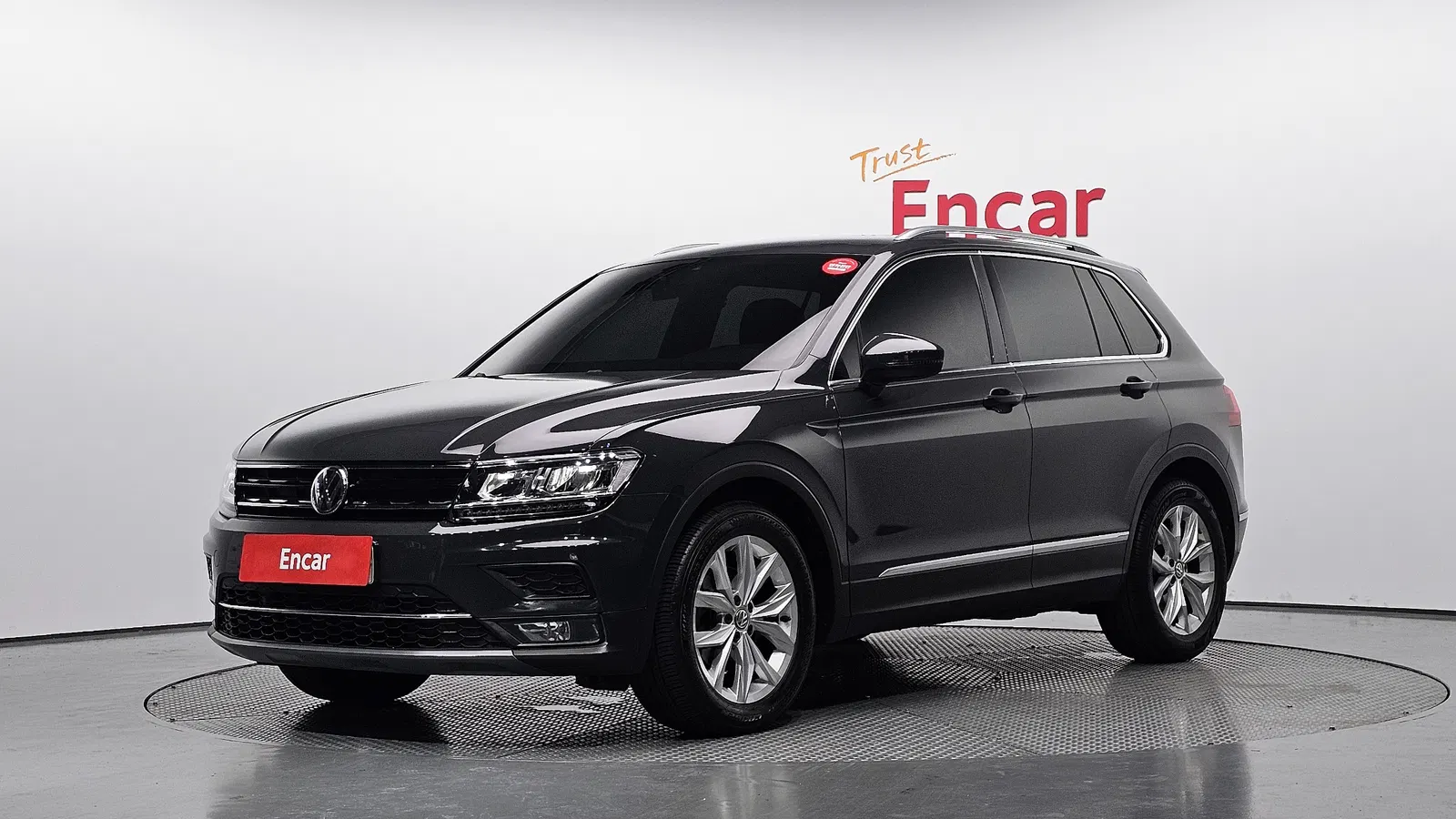 Volkswagen Tiguan 2e génération 2.0 TDI Premium 2020 — photo 1 sur 20