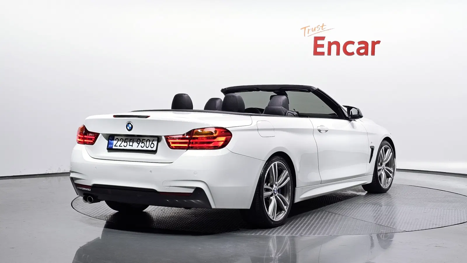 BMW Série 4 (F32) 428i M Sport Convertible 2015 — photo 1 sur 36