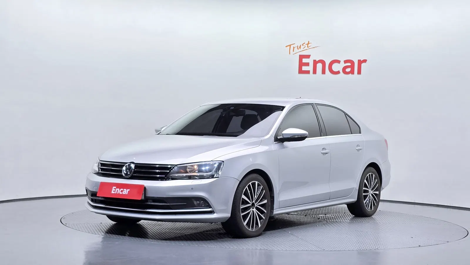 Volkswagen Jetta 2.0 TDI BlueMotion 2015 — photo 1 sur 20