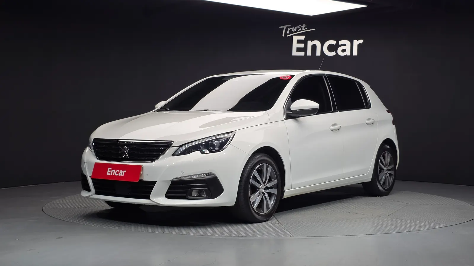 Peugeot 308 2e génération 1.5 BlueHDi Allure 2019 — photo 1 sur 20