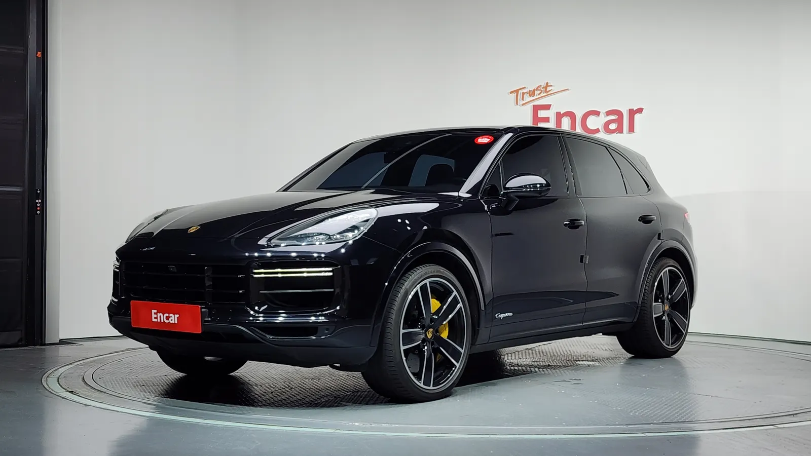 Porsche Cayenne (PO536) 4.0 Turbo 2020 — photo 1 sur 8