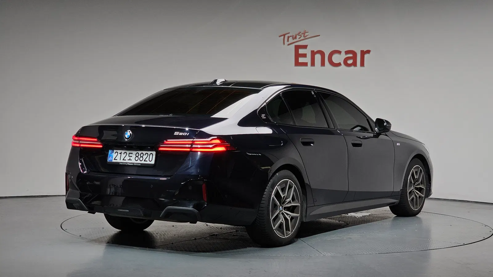 BMW Série 5 (G60) 520i M Sport 2025 — photo 1 sur 46