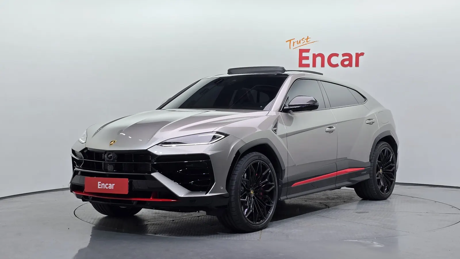 Lamborghini Urus 4.0 V8 SE 2025 — photo 1 sur 40