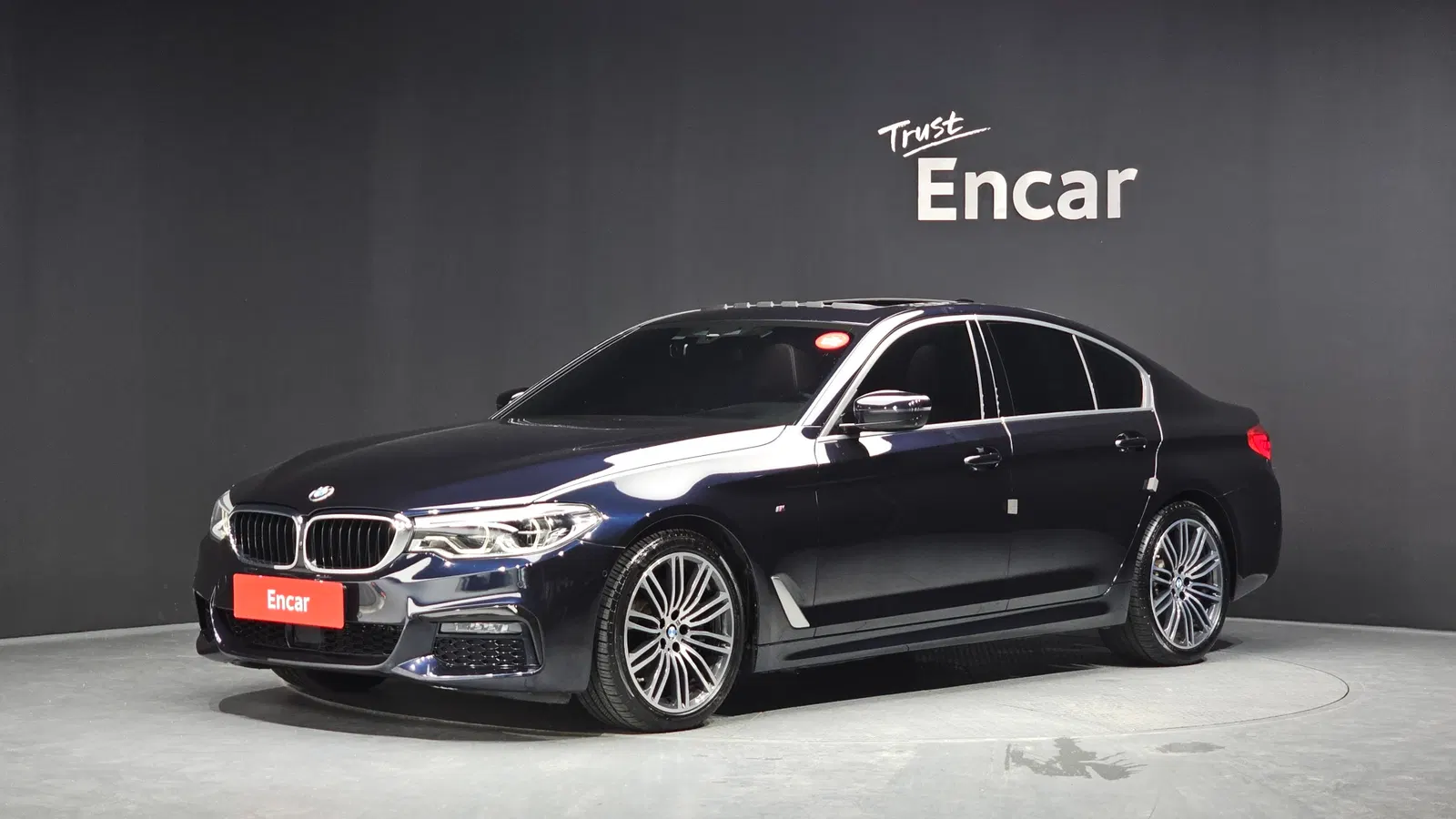 BMW Série 5 (G30) 530i M Sport Plus 2020 — photo 1 sur 36