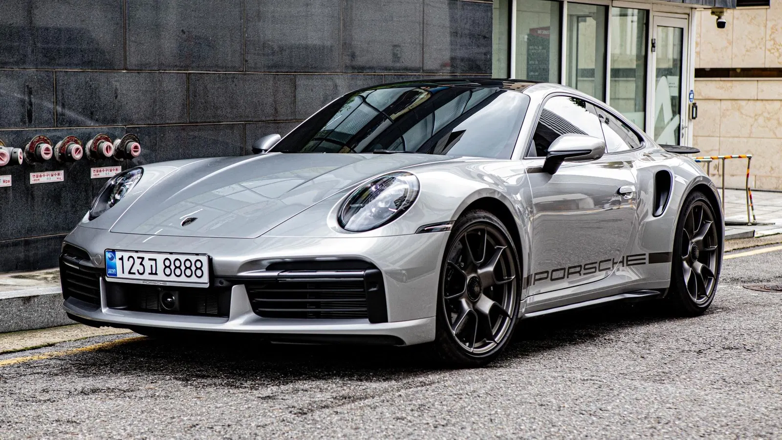 Porsche 911 (992) Turbo 50e anniversaire Edition 2025 — photo 1 sur 26