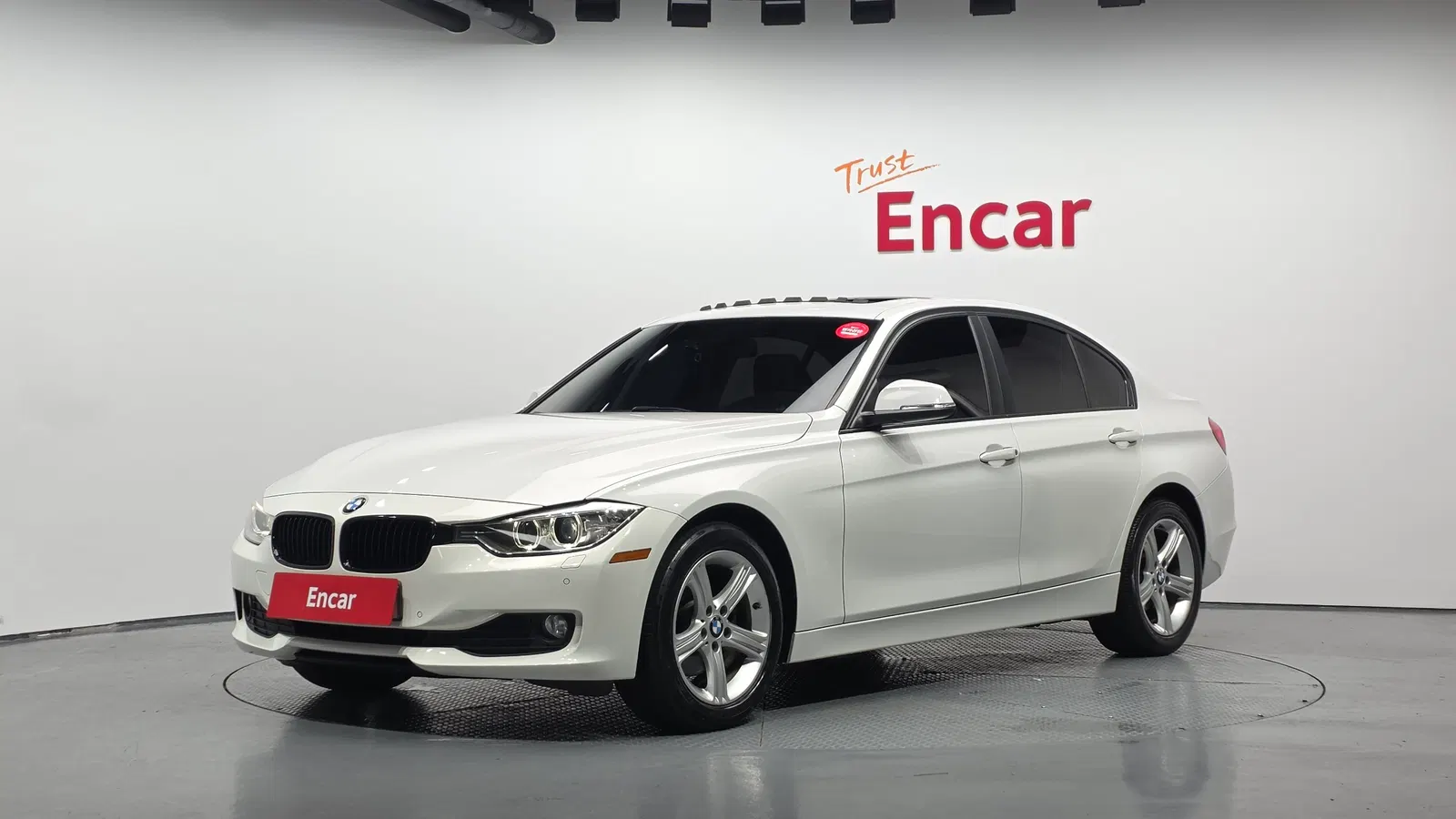 BMW Série 3 (F30) 320d xDrive 2013 — photo 1 sur 20
