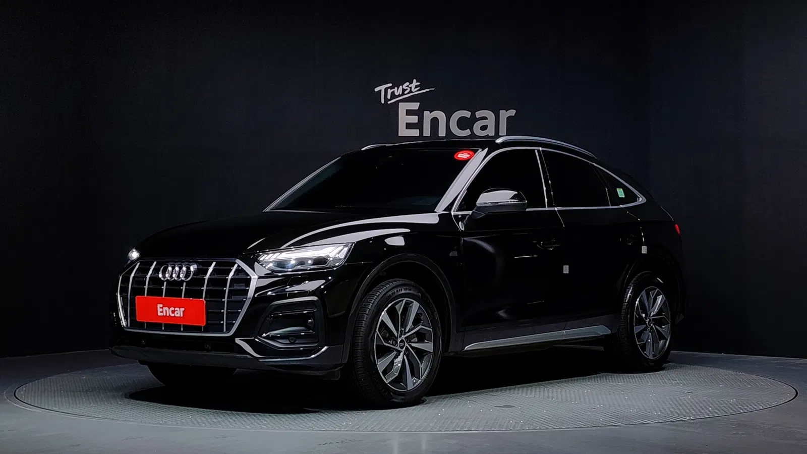 Audi Q5 (FY) 45 TFSI Quattro Sportback 2021 — photo 1 sur 38