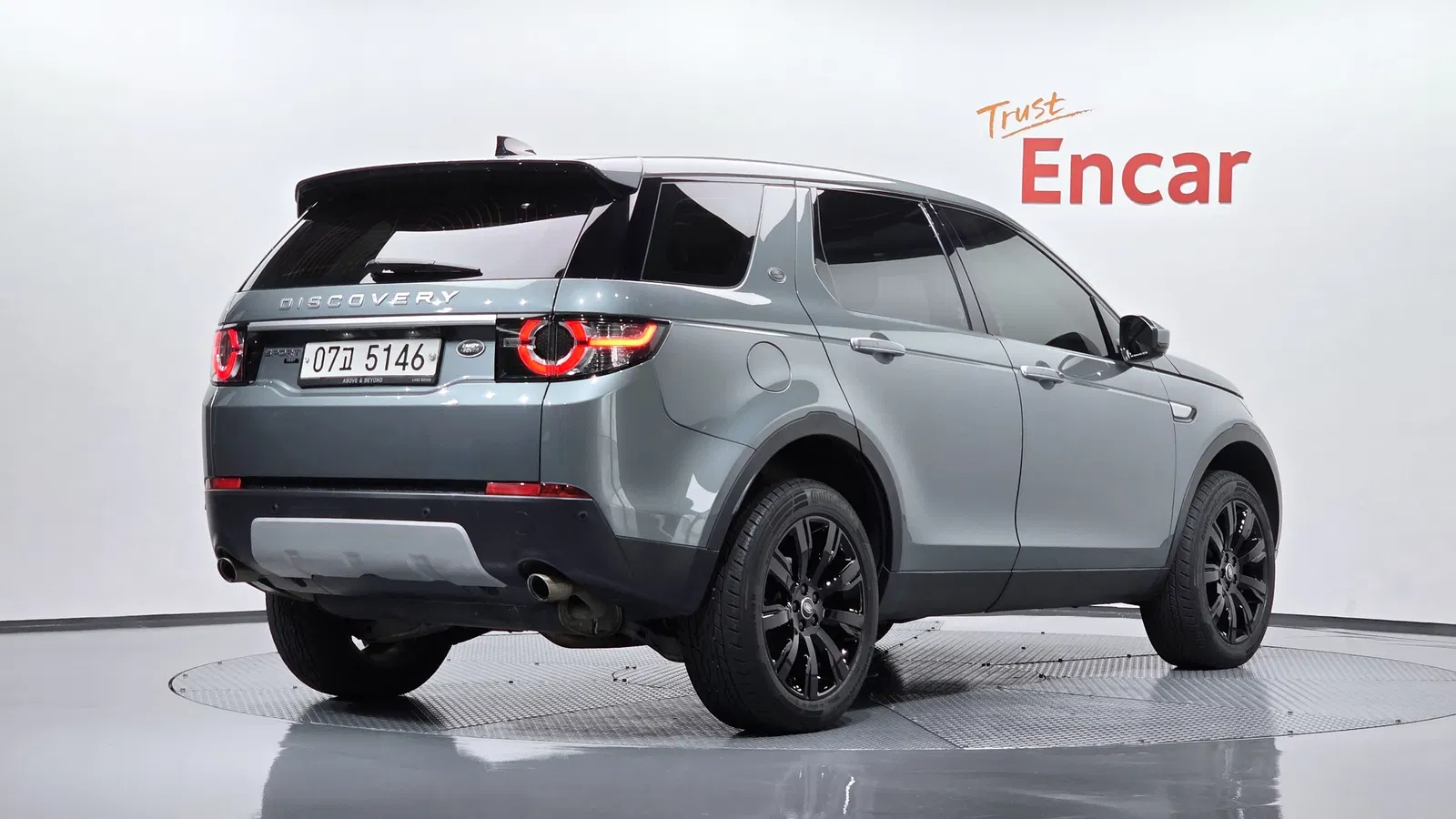 Land Rover Discovery Sport 2.0 TD4 HSE Luxury 2017 — photo 1 sur 32