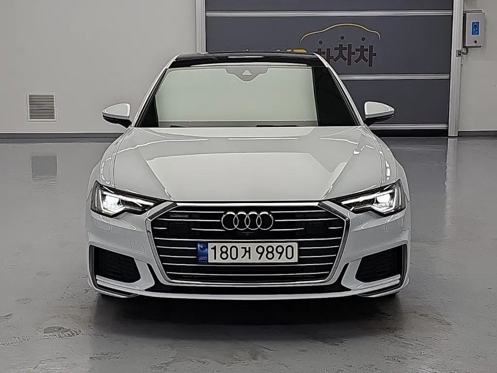 Audi A6 (C8) 45 TDI Quattro Premium 2021 — photo 1 sur 26