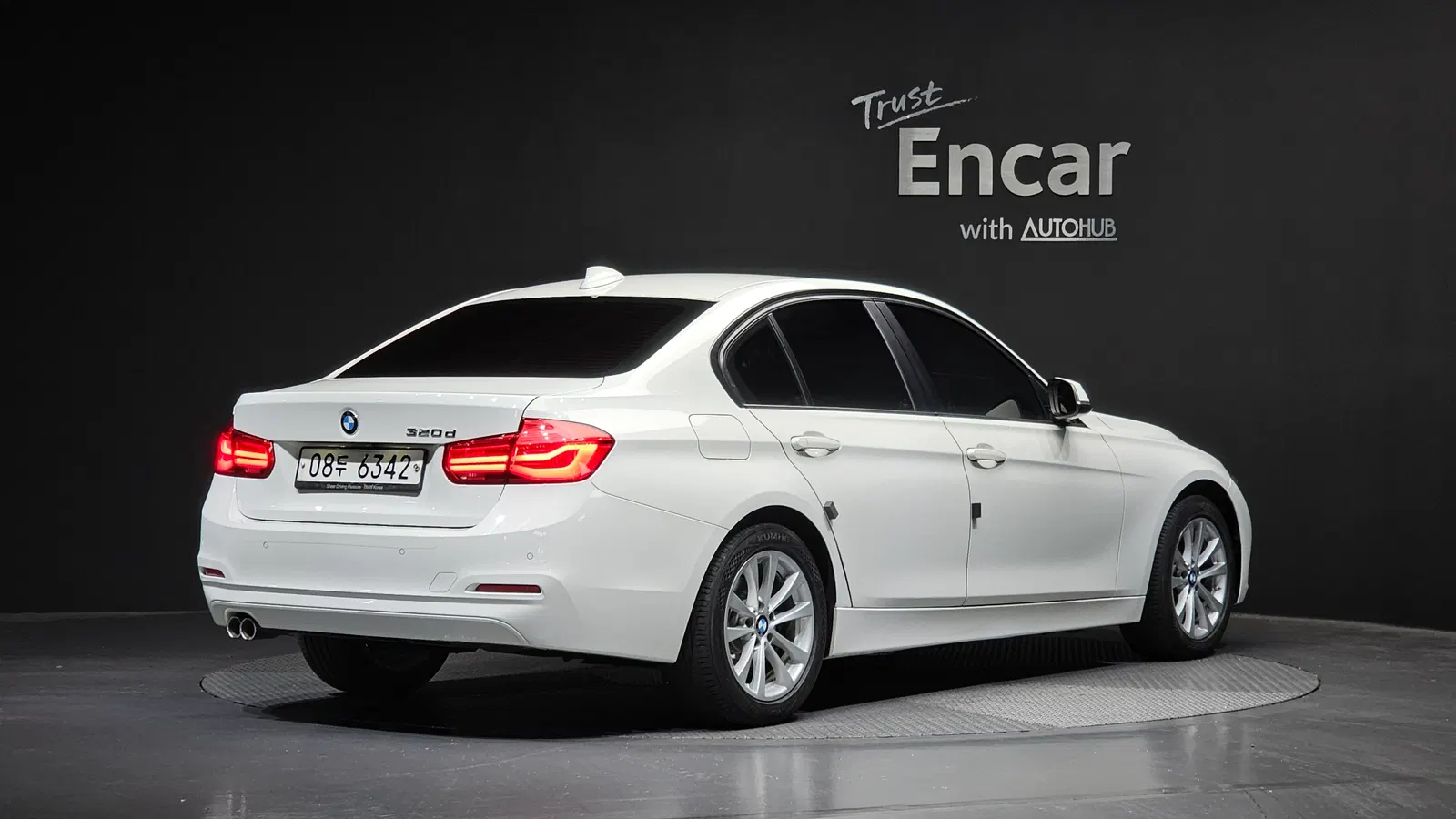 BMW Série 3 (F30) 320d 2018 — photo 1 sur 20